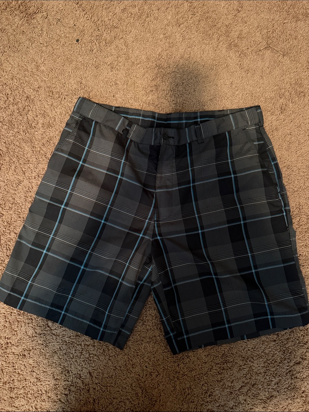 Black & Blue Plaid Men's Shorts